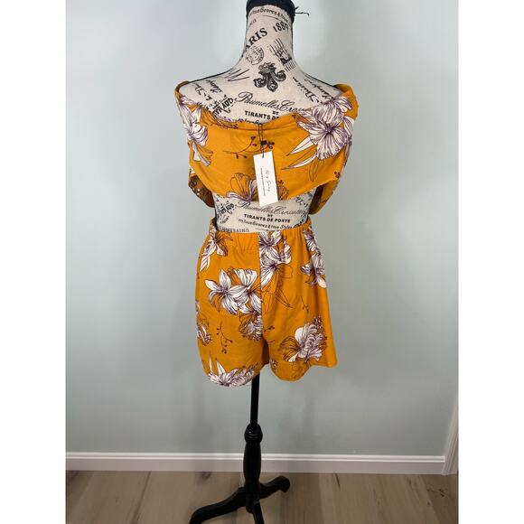 NWT Hey Samy Yellow and white floral crop top and high waisted Shorts set - Picture 2 of 11